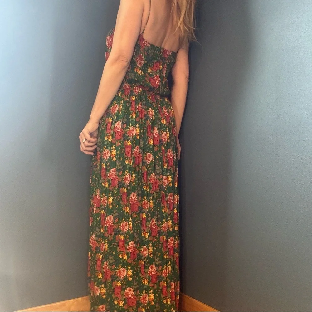 Green Floral Maxi Dress with Spaghetti Straps - Picture 5 of 12